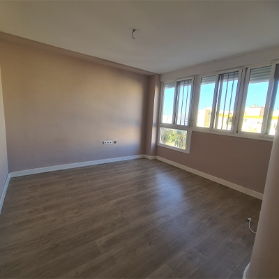 Piso pintar en blanco
